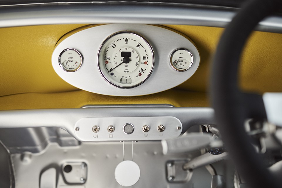 MINI Recharged speed meter MINI Recharged speed meter